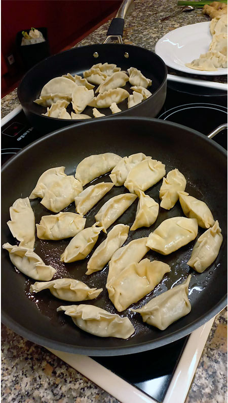 Galerie Photos - UFC-Crissier - Cours Ravioli chinois - Union Féminine de Crissier